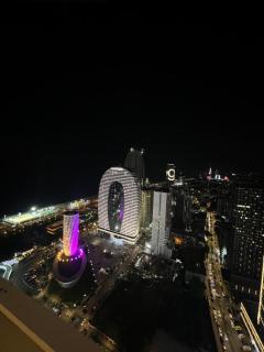 Orbi City Apartment with sea view - 8