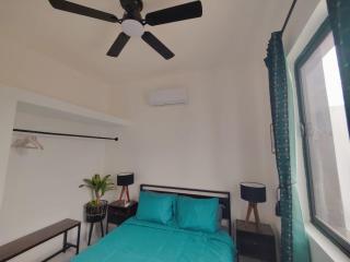 Beautiful Upscale Modern home with Private Pool 4E - 3