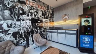 Functional 1BR • Financial Hub • 24/7 Security - 9