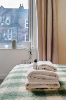 Stylish 1 Bed Edinburgh City Centre Apartment - 3