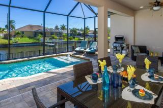 Coral Paradise- Salt Water Pool - baby fence - 0