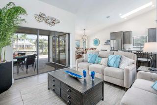 Coral Getaways- New Remodeled- Hot Tub- - 7