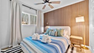 Chic San Diego Apartment with Hot Tub & Workspace - 9