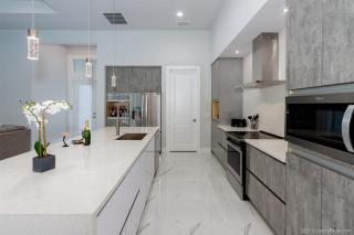 Coral Pearl- Modern New Construction Vacation Home - 5