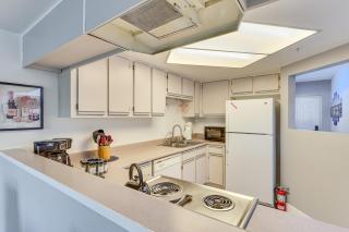 Queensbay Resort Condo Walk to Rotary Park! - 4