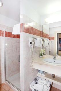 Sublime Stay - Royal Retreats at Maho Beach - 7