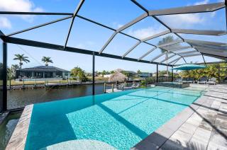 Del Sol - Amazing Modern Home with Hot Tub and Tiki Hut - 9