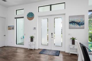 Del Sol - Amazing Modern Home with Hot Tub and Tiki Hut - 7