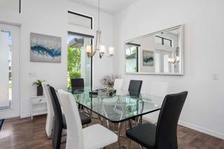 Del Sol - Amazing Modern Home with Hot Tub and Tiki Hut - 2
