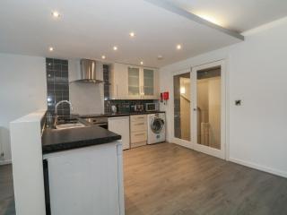 32B Bank Street - 5