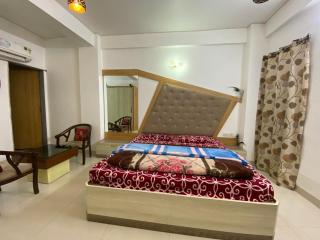 Shri Radha Nikunj - 3