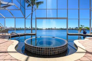 Luxury on Eight Lakes - Gulf Access & Pool table - 0