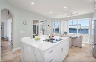 Luxury on Eight Lakes - Gulf Access & Pool table - 3