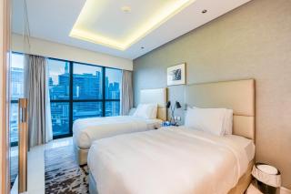 Venetian - High Floor 2BR Residence with Incredible Burj View - 5