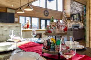 Luxury Sevierville Cabin with Private Hot Tub! - 5