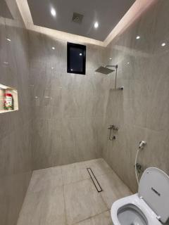 شقة مودرن غرفة وصالة - 5