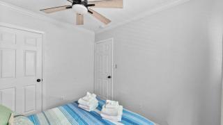 Central San Diego Apartment Walkable & Private - 8