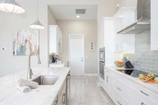 Fancy Flamingo Luxury Brand new Vacation Home - 1