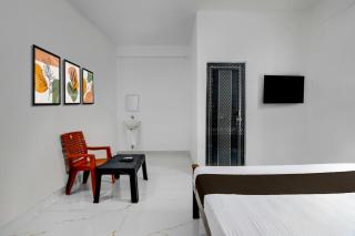 Hotel O Shree Guest House - 2