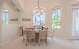 Flip & Flops - Amazing location with Boating Acces - 5