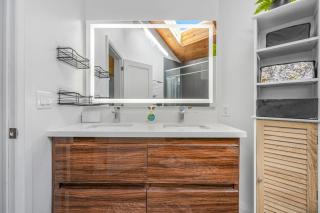 Poolside Pavilion- Hot Tub- Sports Dome -Woodlands - 3