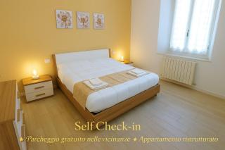 Bilocale elegante vicino alla Stazione Wi-Fi veloce Area Lavoro - 0