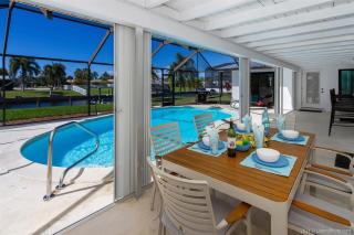 Hidden Gem-Walking Distance to Downtown Cape Coral - 8