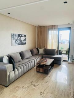 New 8th floor Terrace 5 min from train stations - 9