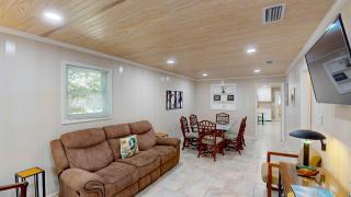 Beachy Sisters B - 9