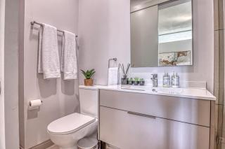 Urban Luxe One Rosebank - 1