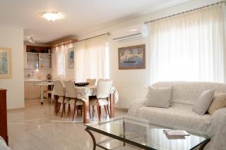 Elegant Athenian Penthouse just 5 min from Metro - 0