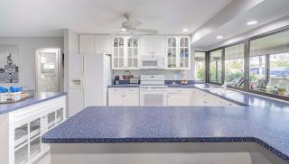 Island Time-Gulf Access Pool Villa with 3 King Beds - 2
