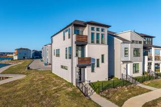 Lake Front Retreat in Rowlett - 5