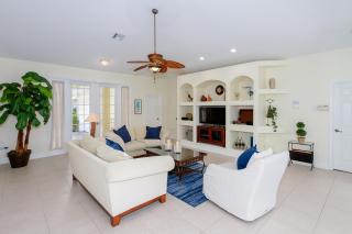 Key-Wester- Pool & Jacuzzi gated Community - 6