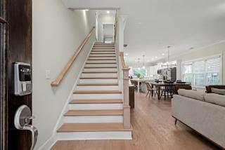 Stylish 3BR Near Marietta Sq, Fenced YardParking - 3