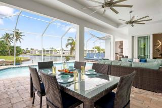 Kokomo-Modern Home with Tiki Hut - 1