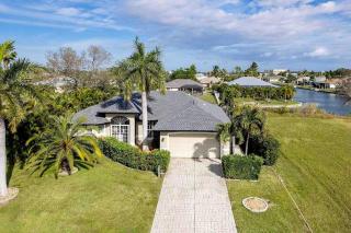 Kings Castle 3BR with Bikes & Boat Dock Access - 9