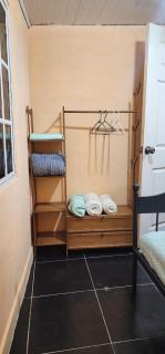 Colibriest Bed & Breakfast - 9