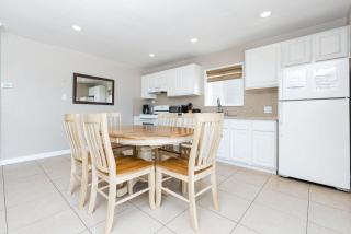 8Br Coastal Getaway W Gorgeous Views At An Excellent Value By Beachview Rentals - 8