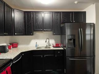 Fantastic updated apartment with parking - 5