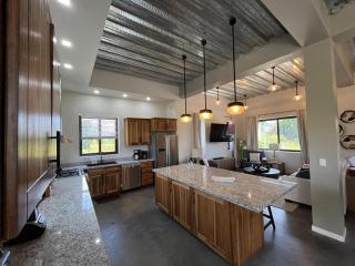 Emerald Blue Villa - Modern 2BR Villa with Rooftop Lounge Pool - 7