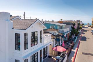 3Br Near Beach W Oceanview Balcony, Ac & Outdoor Dining By Beachview Rentals - 9