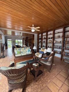 Casa Corazón - Spacious 6 Bedroom Beachfront Villa with Pool Pier - 3