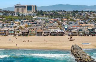 Upgraded Pet-Friendly Home Steps From Popular 40Th St Beach By Beachview Rentals - 3