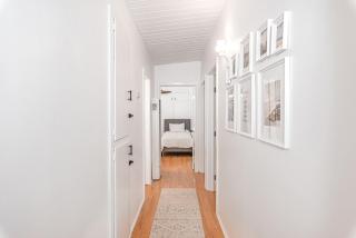 Upgraded Pet-Friendly Home Steps From Popular 40Th St Beach By Beachview Rentals - 2