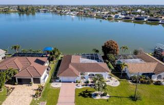 Lake Kennedy - Lakefront Home in Cape Coral - 8