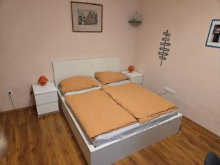 Gála Apartman Cozy Stay in City Center - 5
