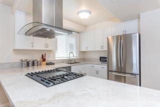 Spacious 4Br W Oceanview Balcony 3 Houses From Beach By Beachview Rentals - 8