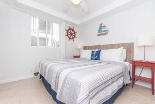 3Br W Oceanview Patio 1 House From Popular 40Th St Beach By Beachview Rentals - 2