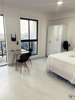 Compact Time 1402 - 2